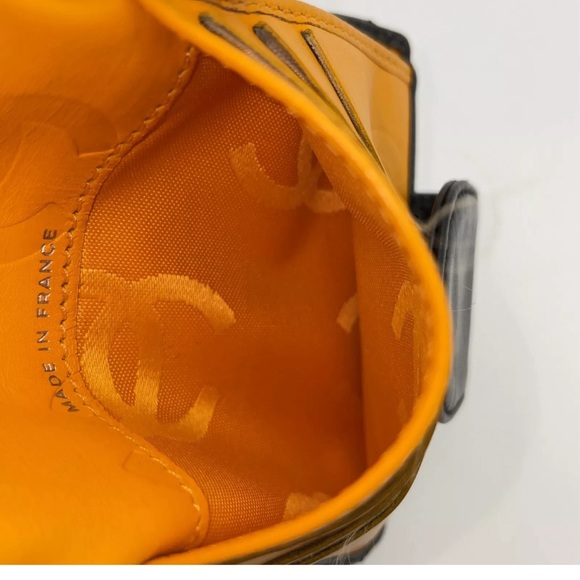 Authentic CHANEL Chanel Black Leather Coco Mark W/Box - Picture 10 of 13